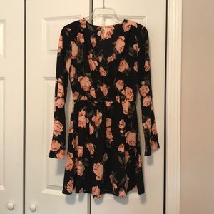 Long sleeve dress size S